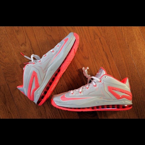lebron 11 low Pink